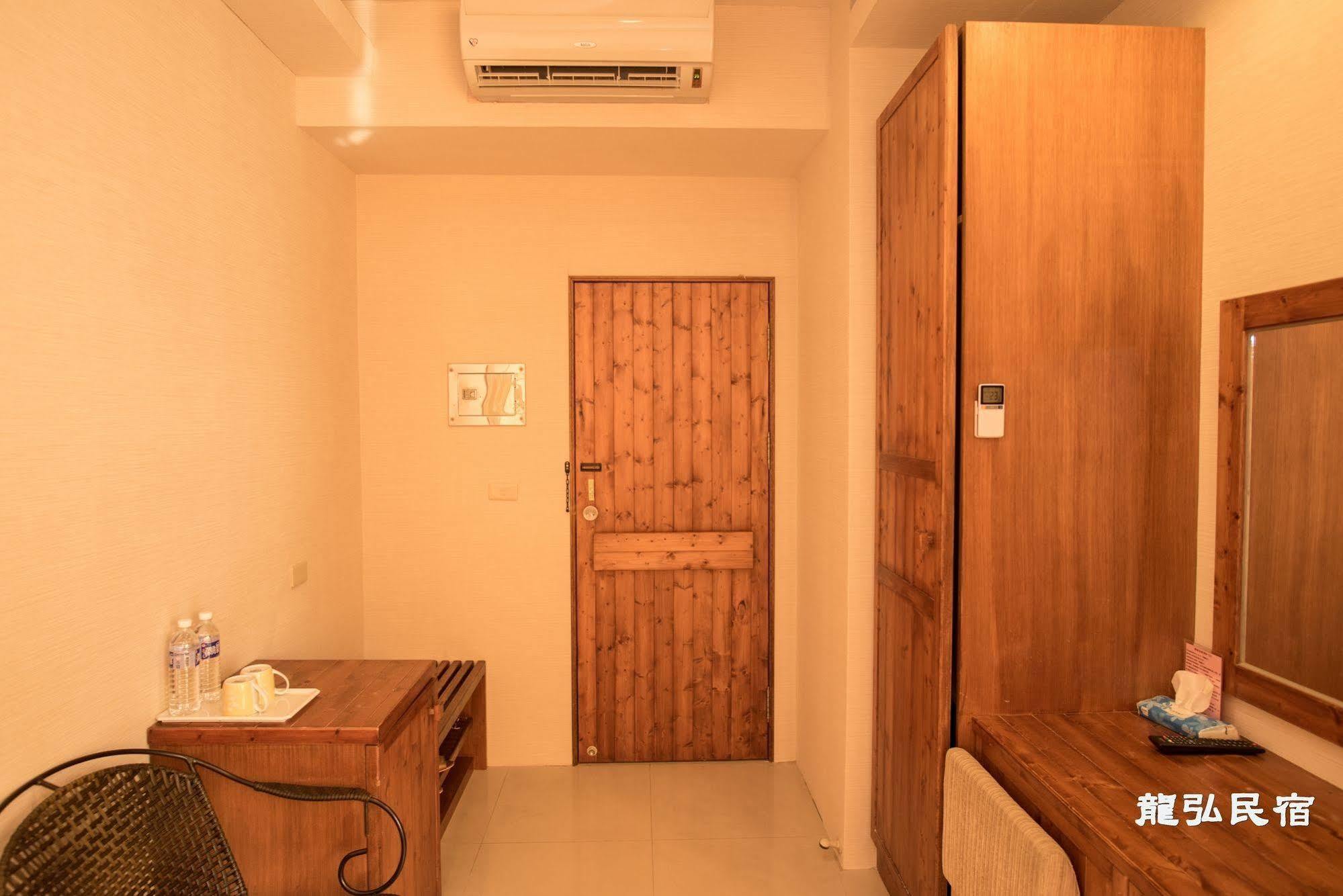 馬公市 Long Hong Bed & Breakfast エクステリア 写真