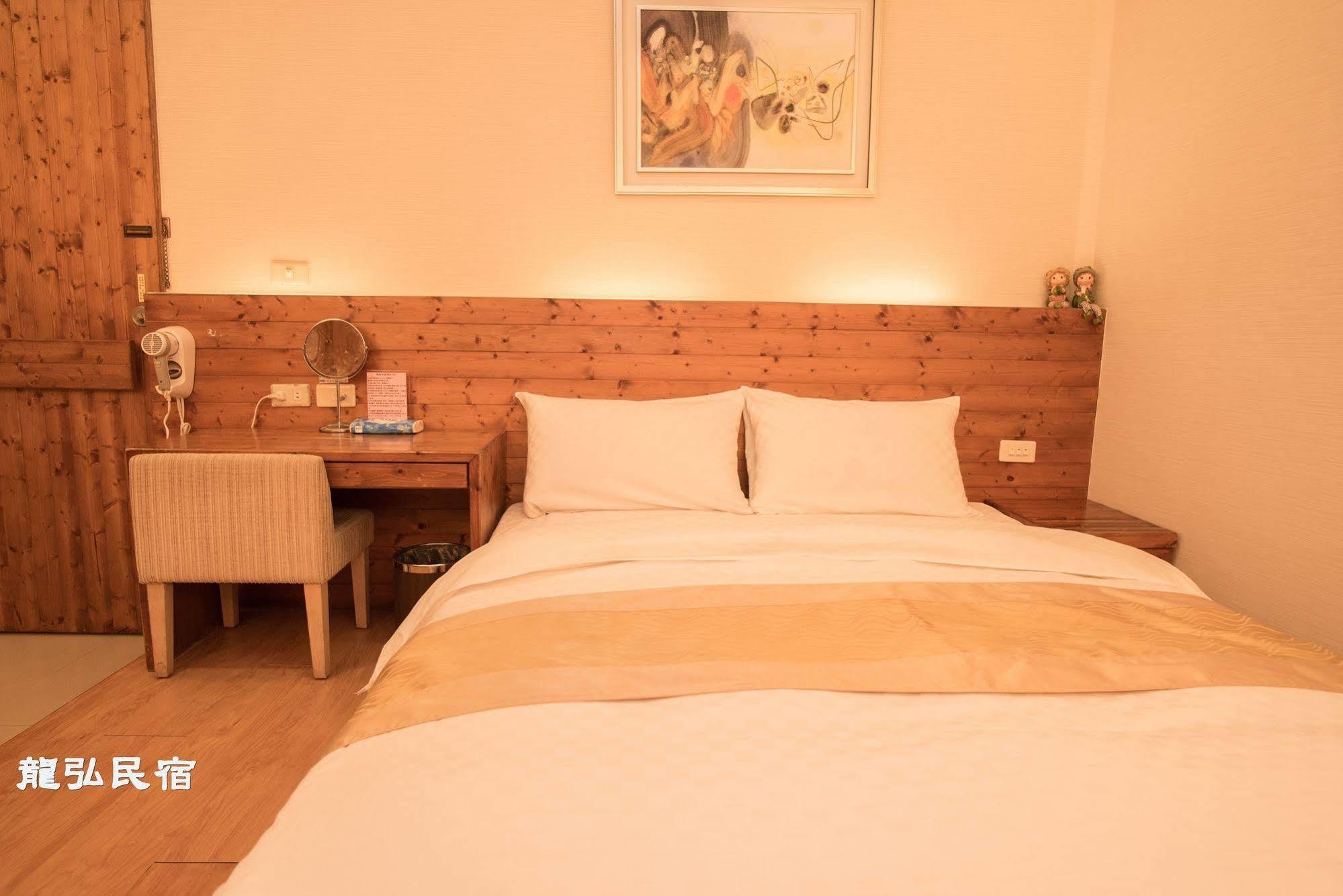 馬公市 Long Hong Bed & Breakfast エクステリア 写真